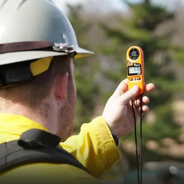 Kestrel 3550FW Fire Weather Meter